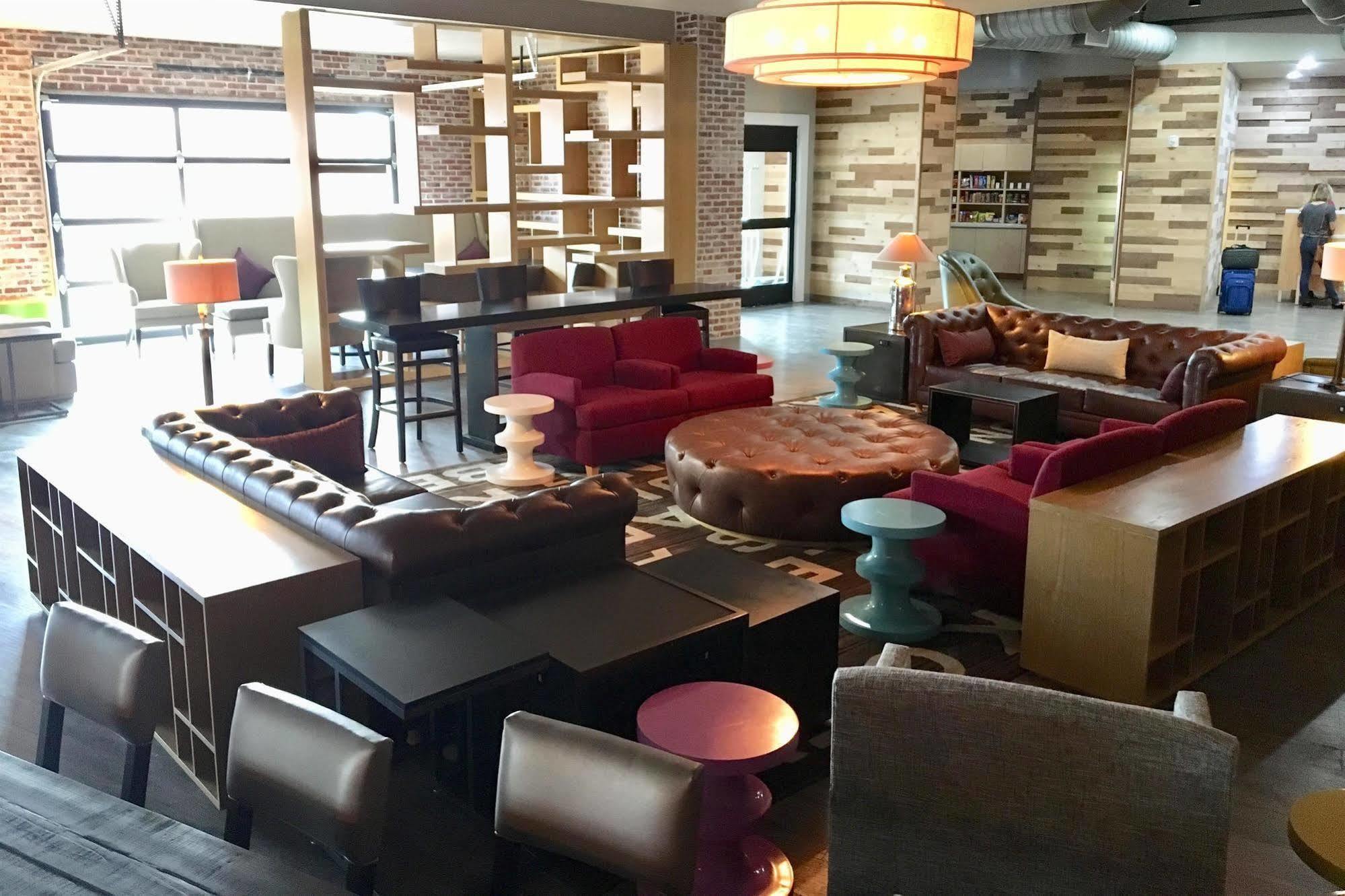 Tryp By Wyndham College Station Hotell Eksteriør bilde