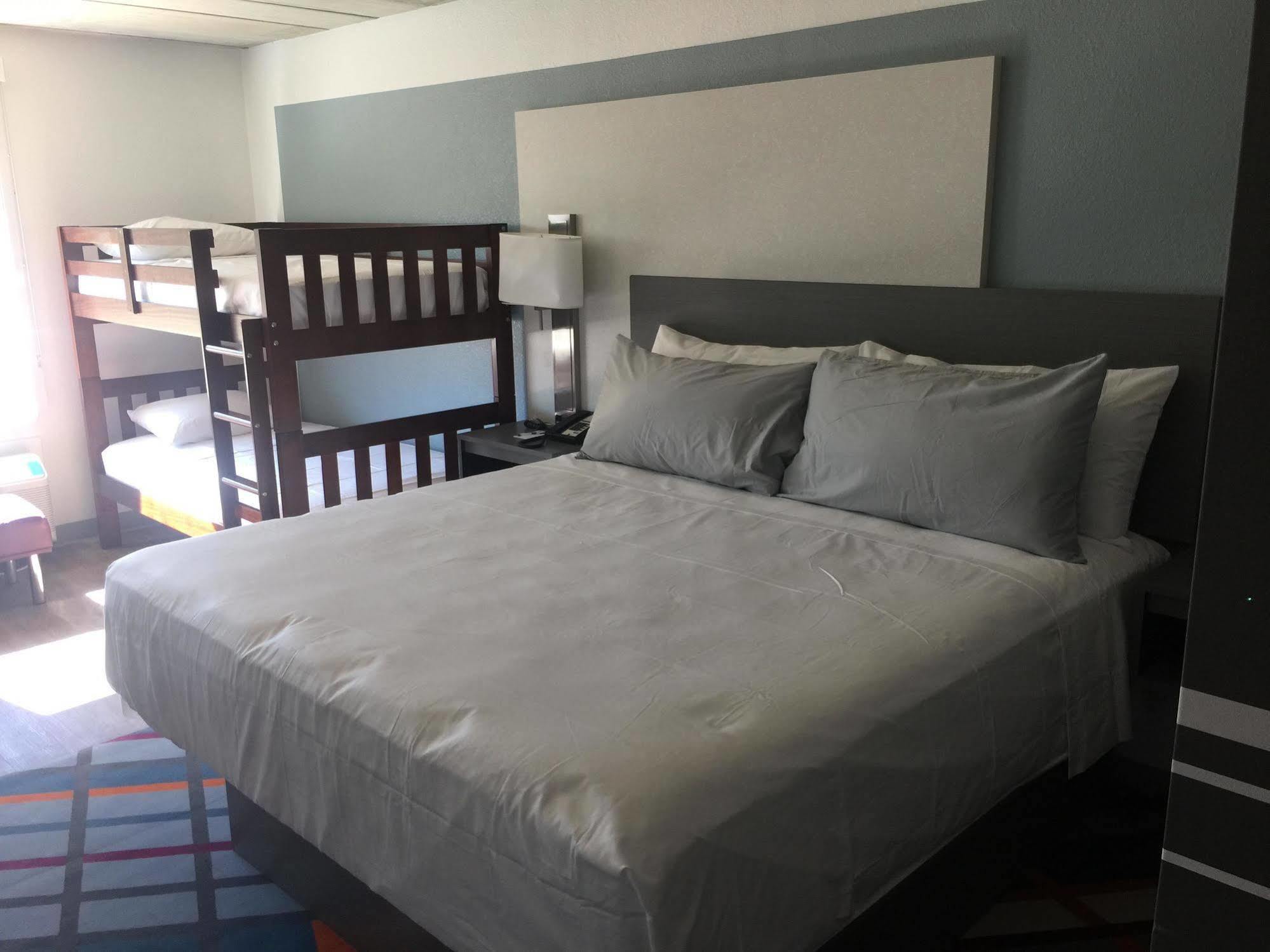 Tryp By Wyndham College Station Hotell Eksteriør bilde