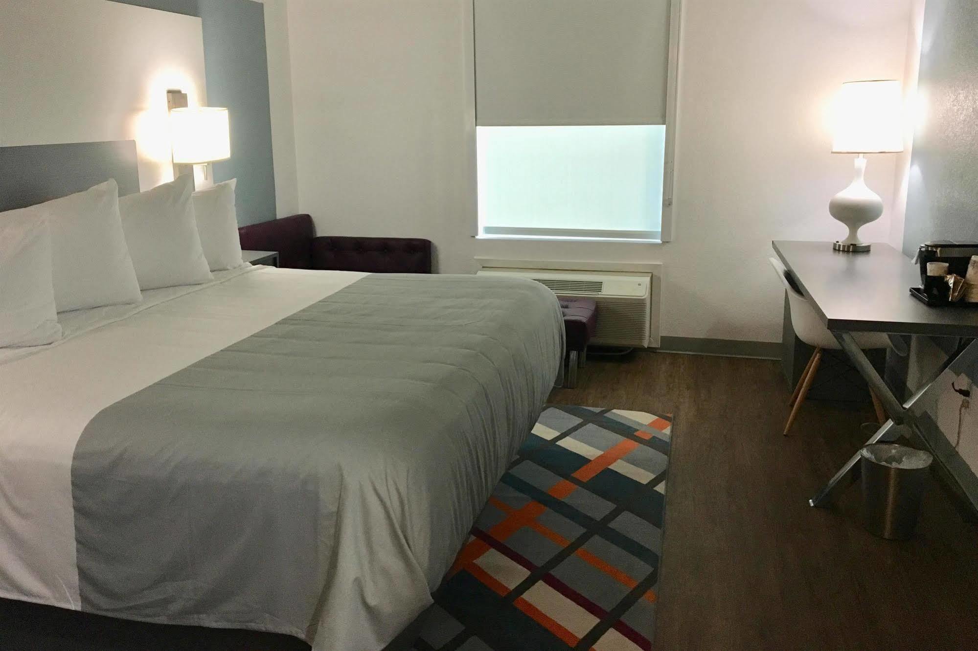 Tryp By Wyndham College Station Hotell Eksteriør bilde